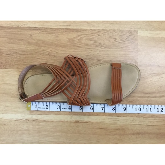 American Eagle Leather Strappy Sandals Sz 9 - Picture 2 of 4